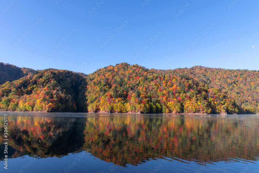 札幌湖の紅葉