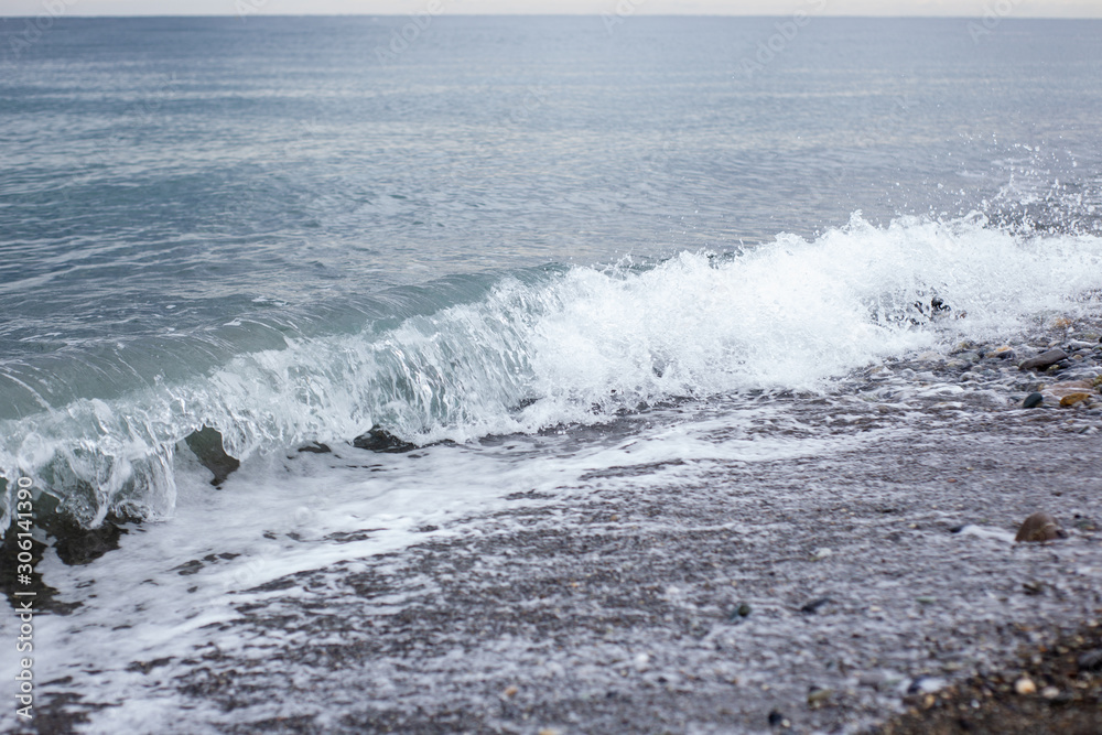 waves crashing on the beach waves crashing on the beach
