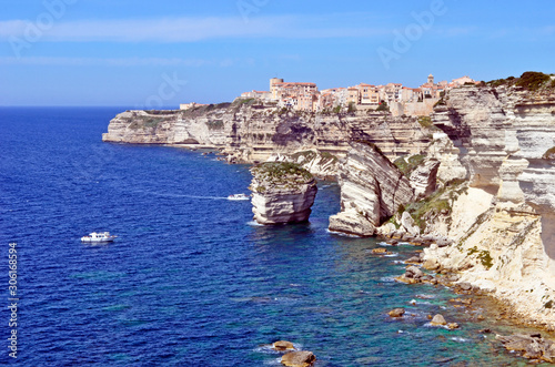 Bonifacio et falaises - bateau touristique