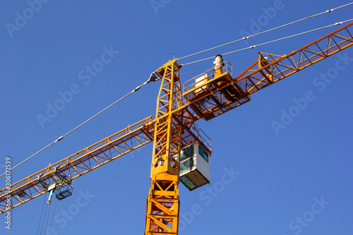  Industrial construction cranes