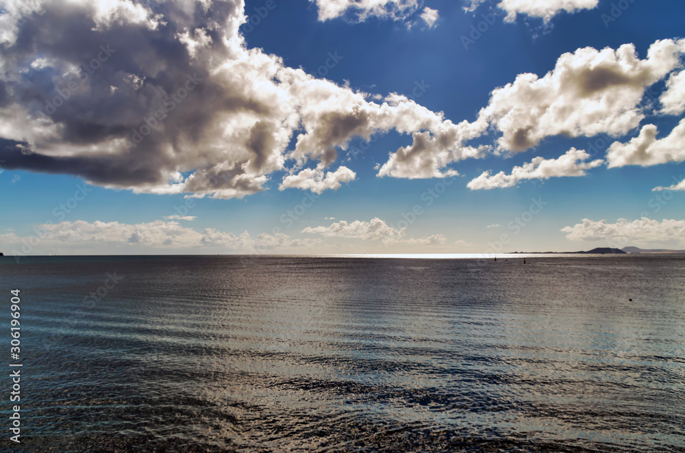 Obraz premium Clouds over the Sea