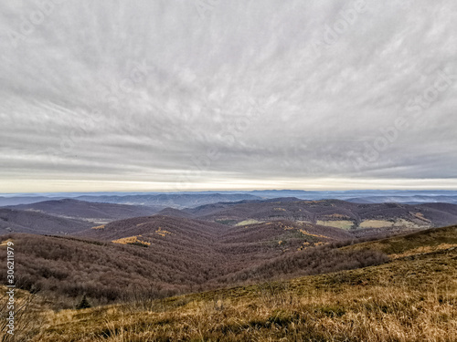 Obraz na płótnie Landscape from the top of Połonina Caryńska, Bieszczady Mountains, Poland w salonie