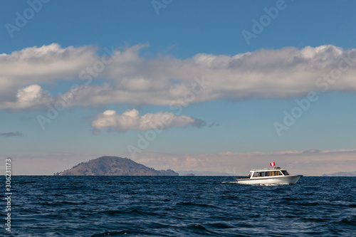 Obraz na płótnie Amantani island on the Titicaca lake. Peru. w salonie