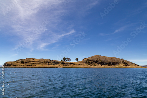 Obraz na płótnie View of the Ticonata island, Lake Titicaca, Peru. w salonie