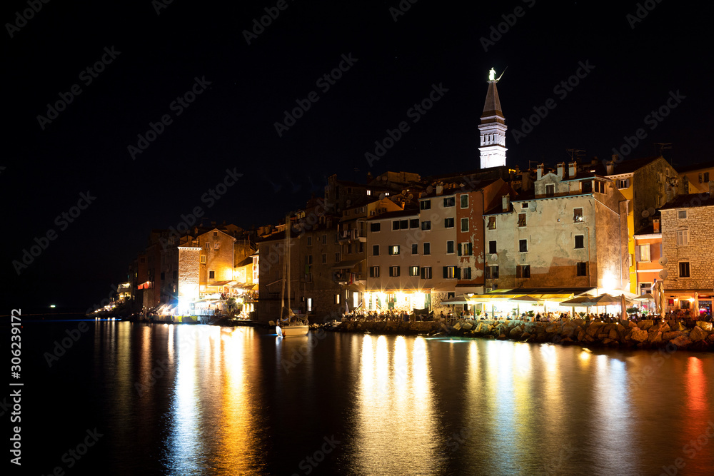 Fototapeta premium Night lights in Rovinj, Istria 