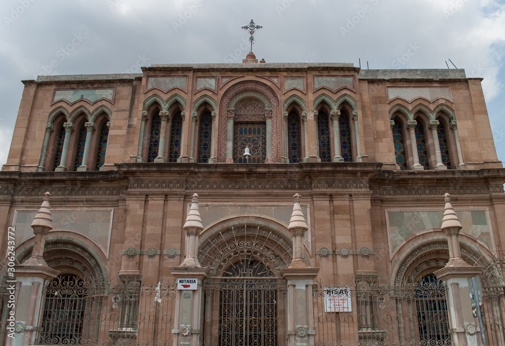 Leon, Guanajuato / Mexico - Apr 2013 Leon combines both the historic and the modern. The town offers different places and activities to enjoy culture and architecture