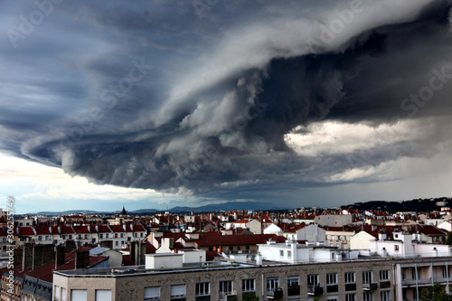 orage sur lyon
