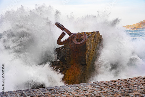 Peine del Viento - Oleaje