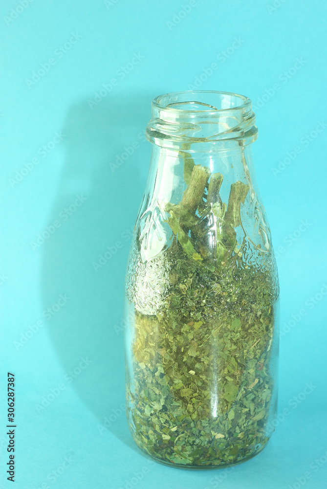 약초 병 초록 약 한약 전통 약초 병 초록 약 한약 전통