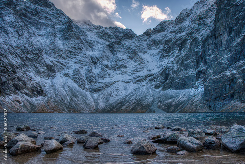 Fototapeta Naklejka Na Ścianę i Meble -  Beautiful view of lake with high mountains around , Poland  High Tatras