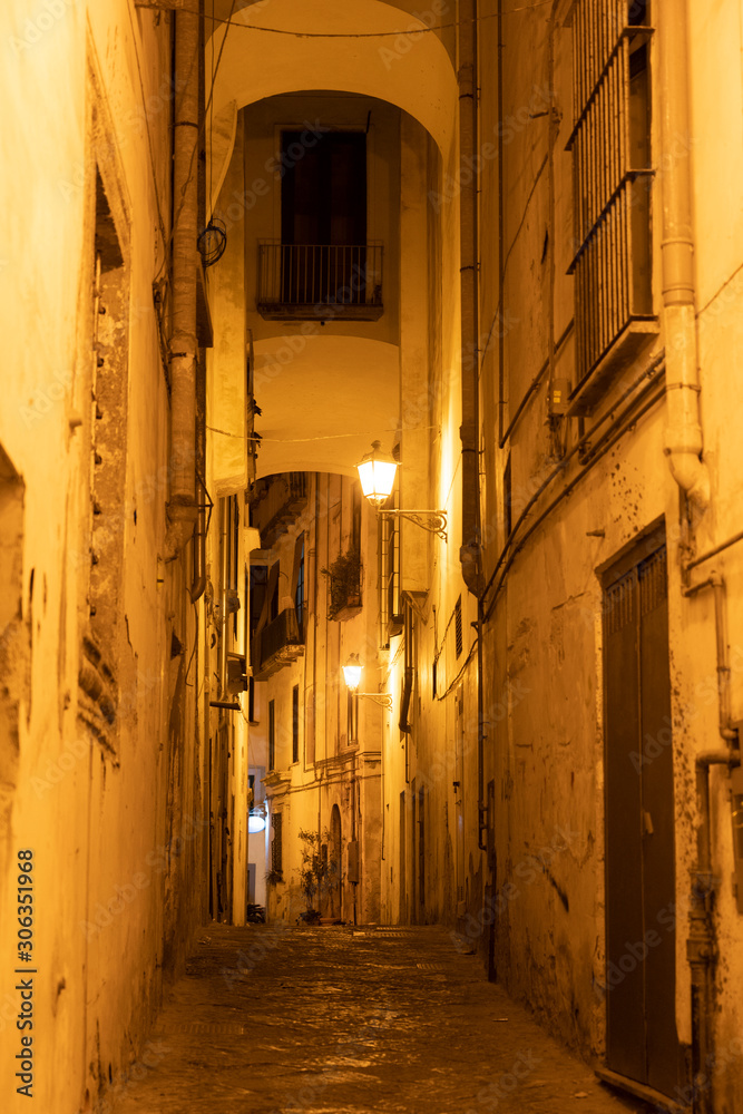 Fototapeta premium Salerno, Italy: old street near the cathedral