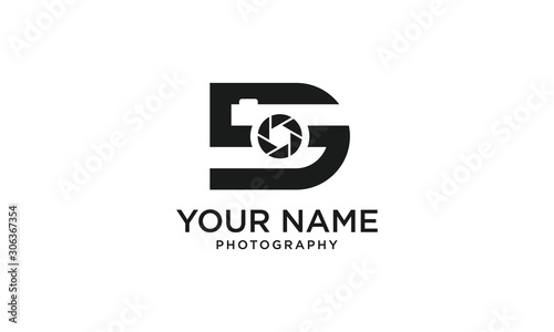 Combination logo from letter D and S form a camera logo design concept	
