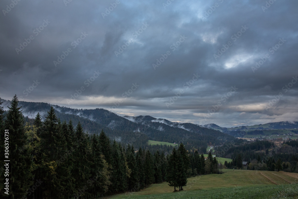 Morgennebel in der Zentralschweiz Morgennebel in der Zentralschweiz