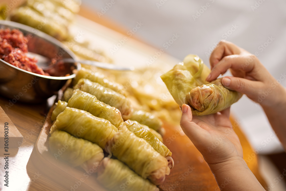 Foto Making stuffed cabbage
