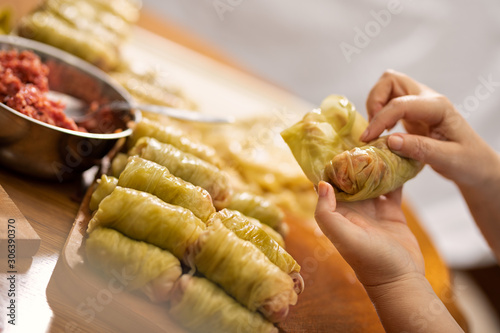 Foto Making stuffed cabbage