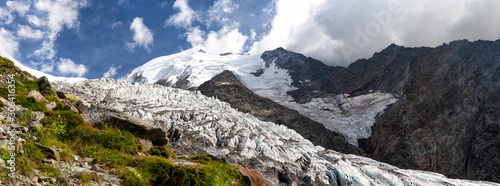 Canvas Print Bionnassay Glacier. Mont Blanc Alps. Mont Blanc Tramway.