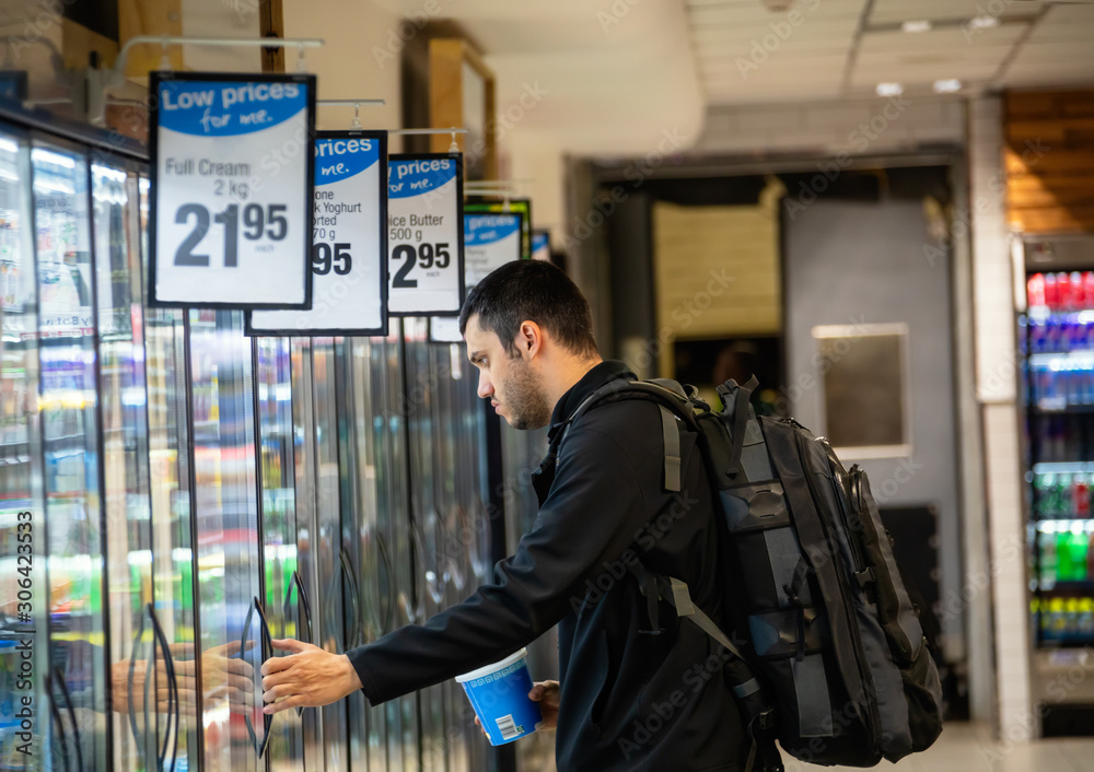 Fototapeta premium busy in the supermarket