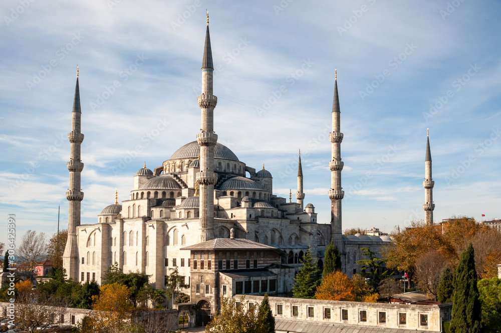 Blue Mosque in Sultanahmet district of Istanbul, Turkey