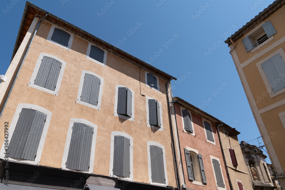 typical house building in Provence L'Isle-sur-la-Sorgue France typical house building in Provence L'Isle-sur-la-Sorgue France