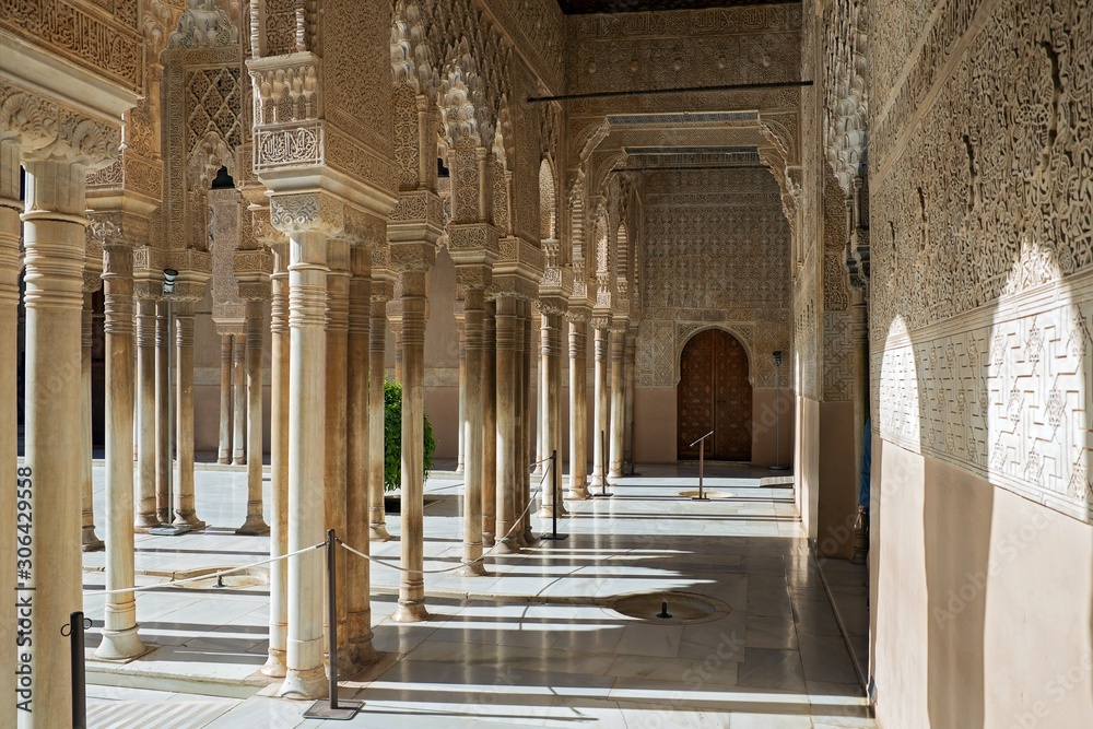 Obraz premium Lions court in Nasrid moresque palace of Alhambra. The palace is UNESCO World Heritage and the official number one travel destination of Spain.