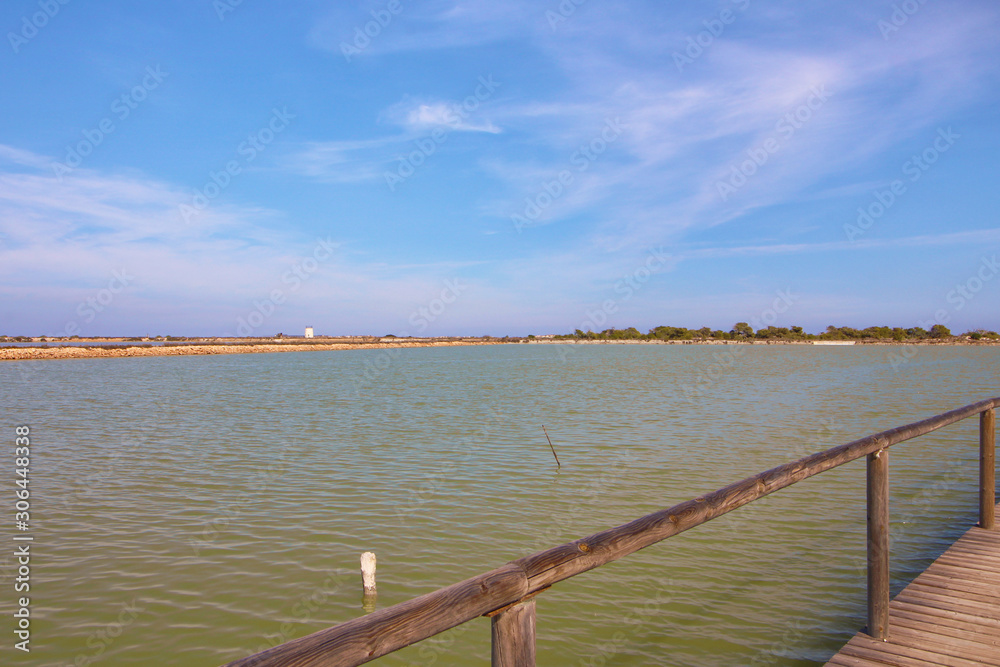 Naklejka premium Salinas de San Pedro del Pinatar, Murcia, España