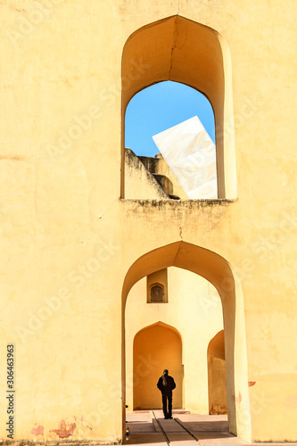 Φωτογραφία An alcove in the Samrat Yantra  - the world's biggest sundial, at Jantar Mantar