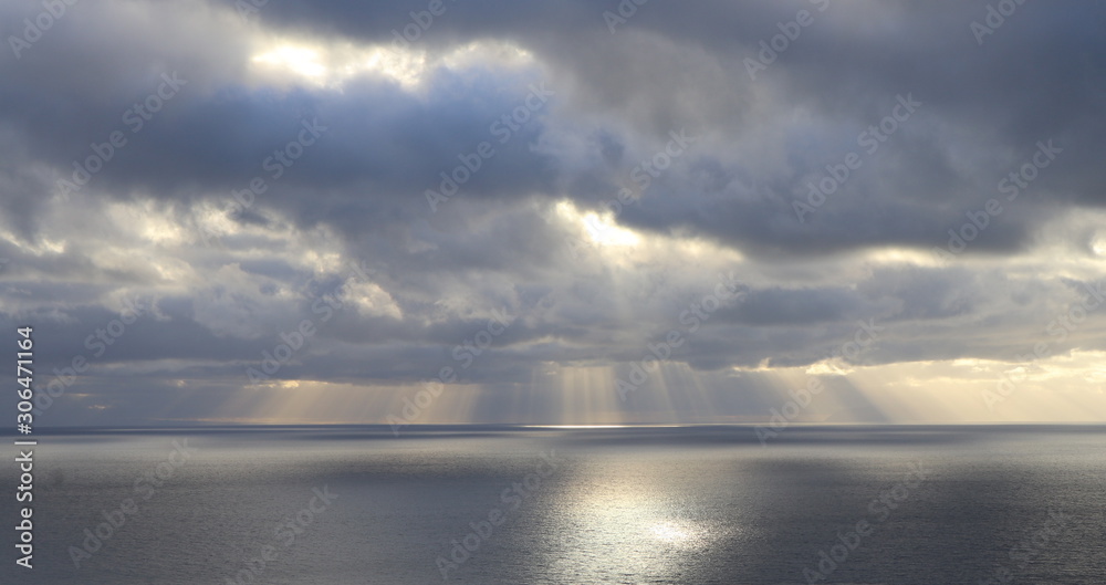 Crespucular light on the Pacific