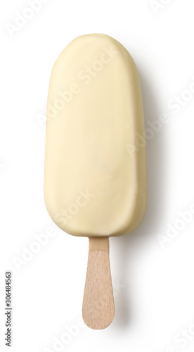 Fotografie ice cream covered with white chocolate
