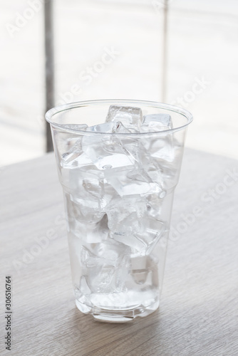 Glass of ice