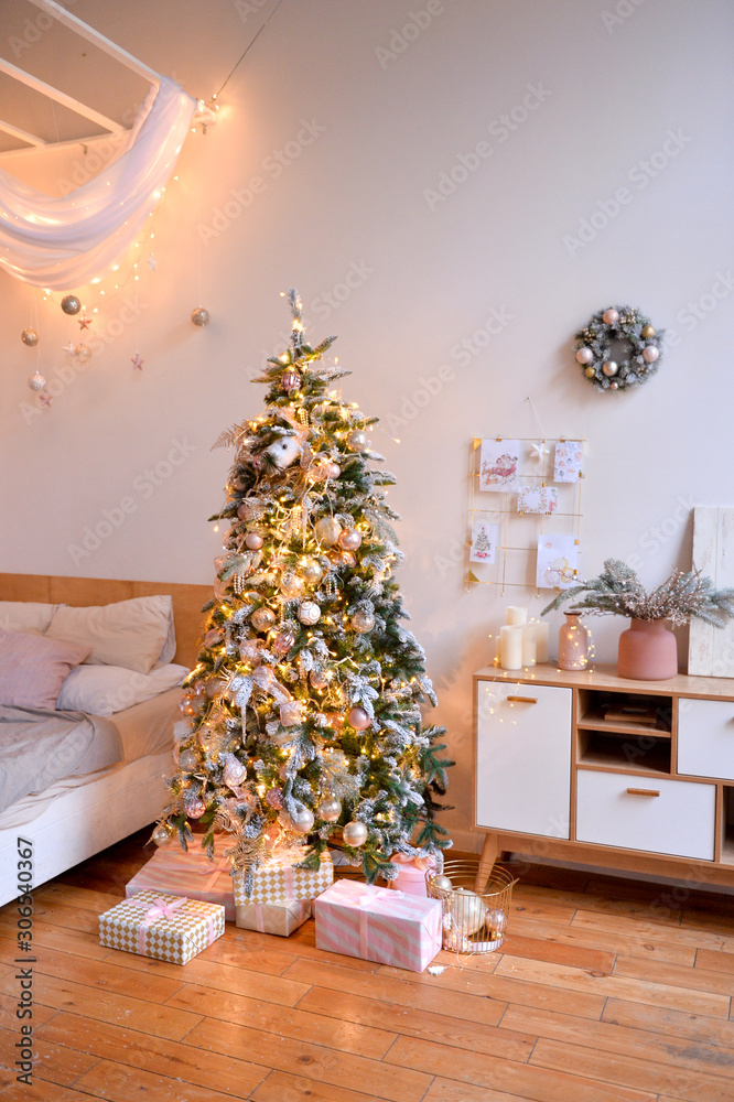 Decorations for christmas party. Christmas tree. Christmas decorations ideas. Decorations for christmas party. Christmas tree. Christmas decorations ideas.