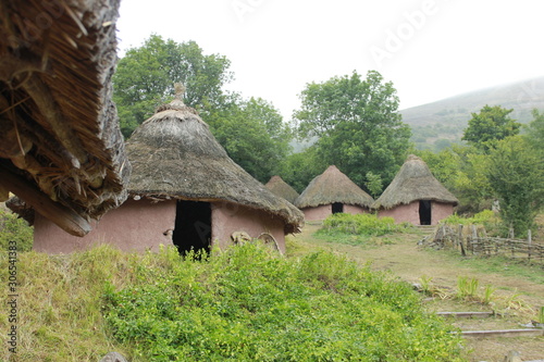 Vistas del Poblado Cántabro de Argüeso