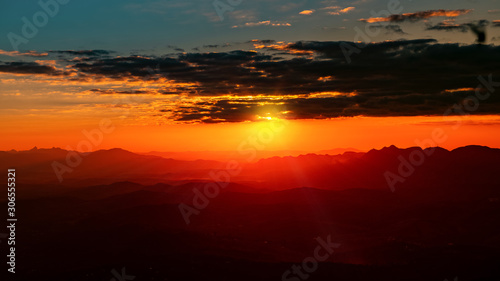 sunset © Pedro Parzzanini
