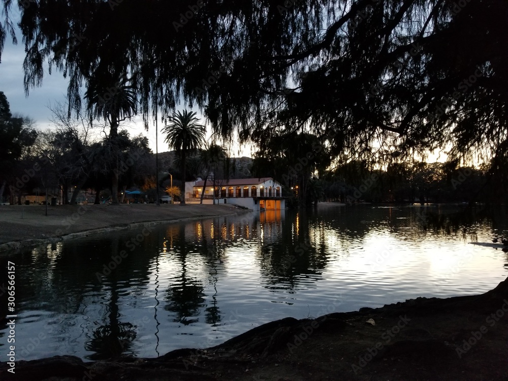 Fototapeta premium House on the lake