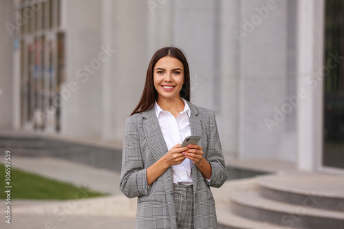 Beautiful young businesswom...