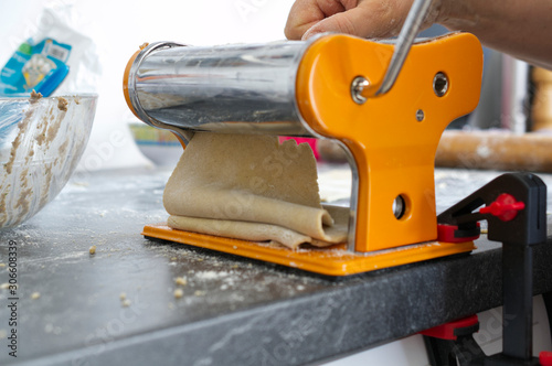 Wallpaper Mural machine a pate Torontodigital.ca