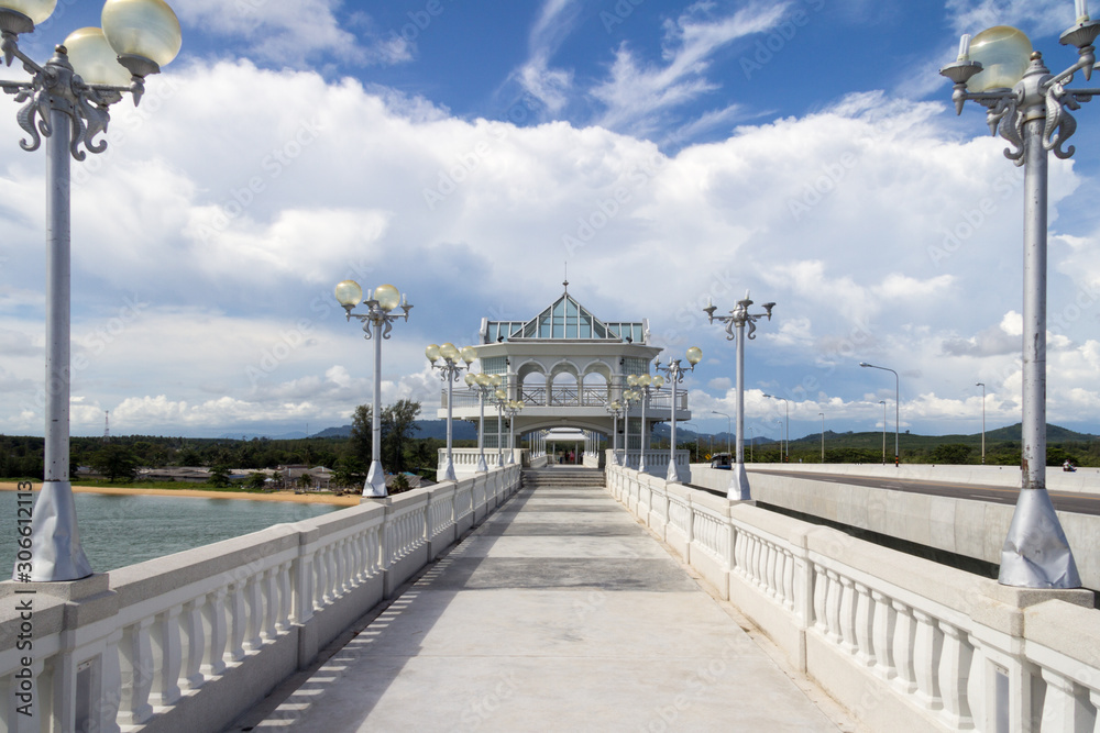 Sarasin bridge