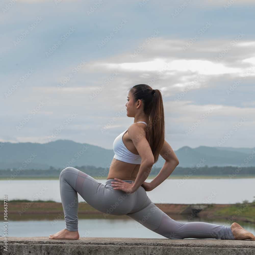 Yoga Poses Pose By A Female Figure In 3d With Scenic Sunset Background  Backgrounds | JPG Free Download - Pikbest