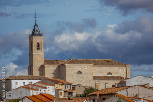 vista del pueblo de seseña y su iglesia photo