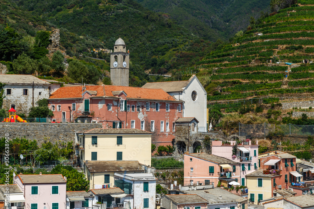 View to coastal Vernazza village in Cinque Terre land, Italy