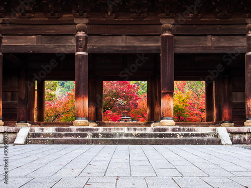 Bild auf Leinwand 秋の京都　南禅寺　三門