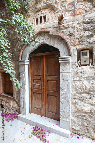 Fototapeta Naklejka Na Ścianę i Meble -  Traditional Door in Mesta, Chios Island, Greece