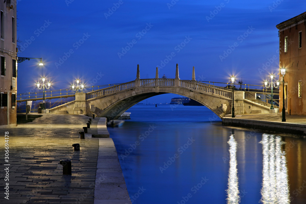 Fototapeta premium VENICE, ITALY. The Ponte (