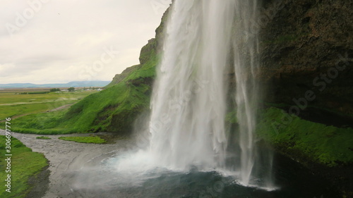 Fototapeta Naklejka Na Ścianę i Meble -  Seljalandsfoss waterfall in Iceland