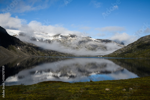 Lac de montagne Norvège