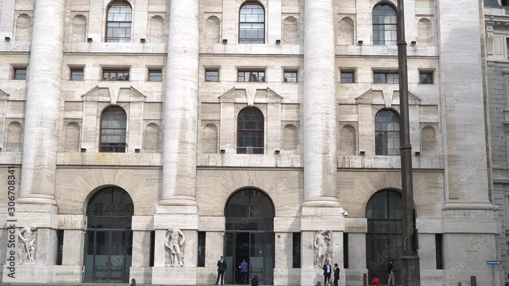 Italy - Milan - Piazza Affari - Borsa - bussines square Italy - Milan - Piazza Affari - Borsa - bussines square