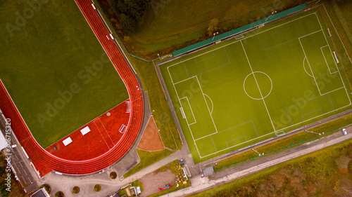 Zwei Fußballstadien auf einem Bild Luftaufnahme