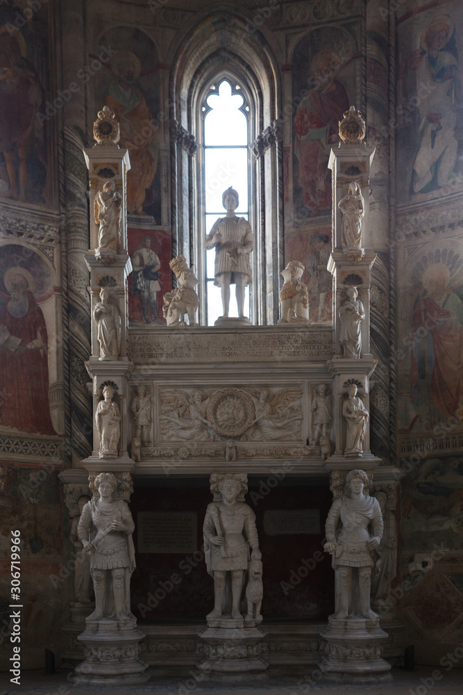 Interior of San Giovanni a Carbonara