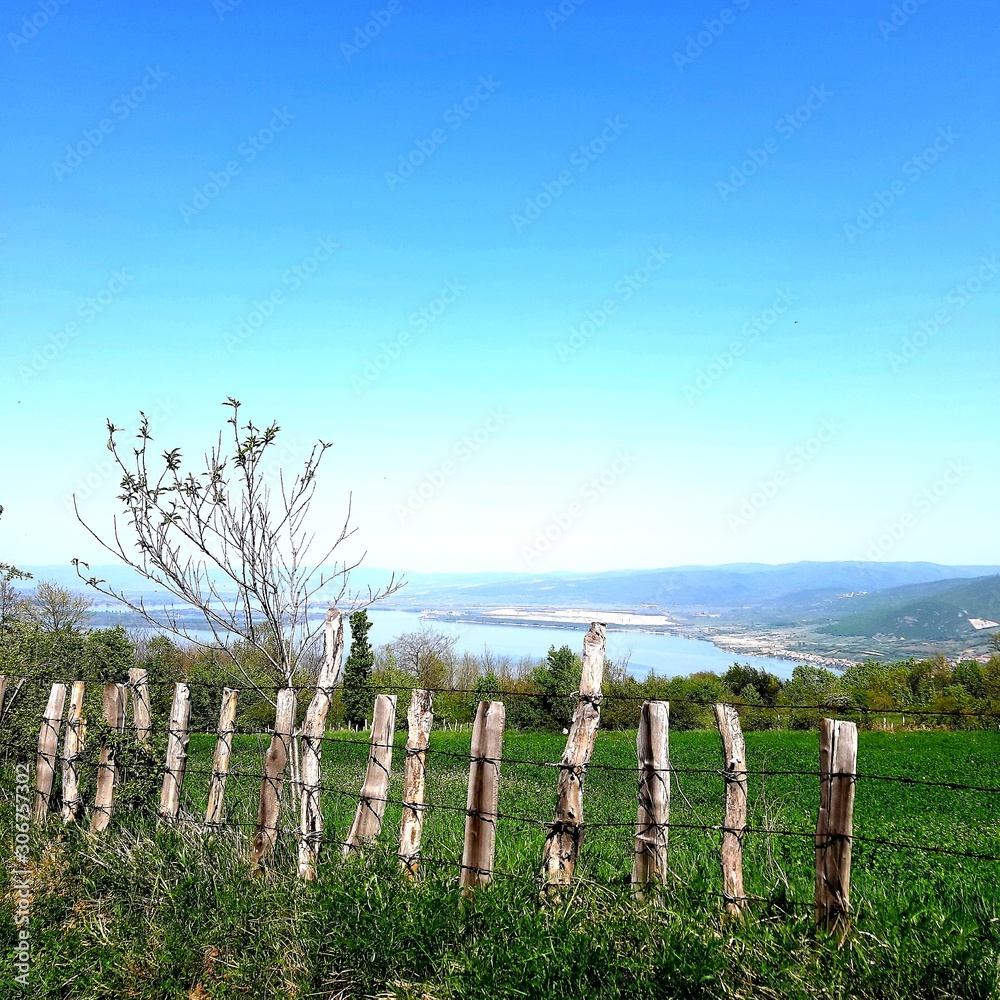 Obraz premium wooden fence on the viewpoint
