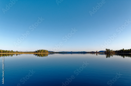Spiegelungen im See