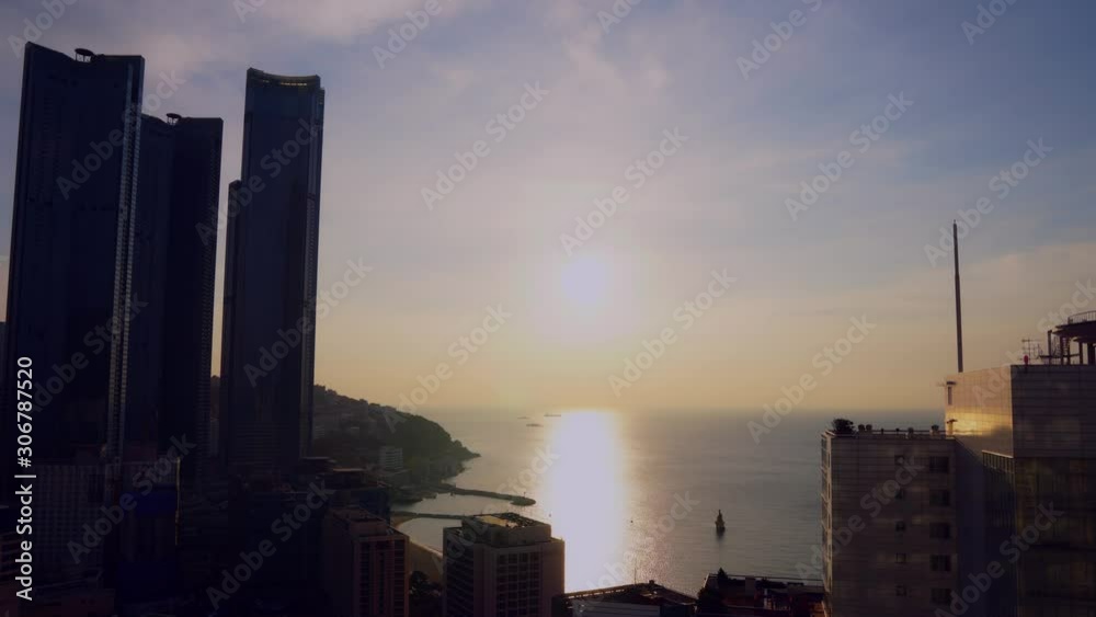 Time lapse of the sun setting across the ocean from the Busan Bay in South Korea - stunning time lapse Time lapse of the sun setting across the ocean from the Busan Bay in South Korea - stunning time lapse